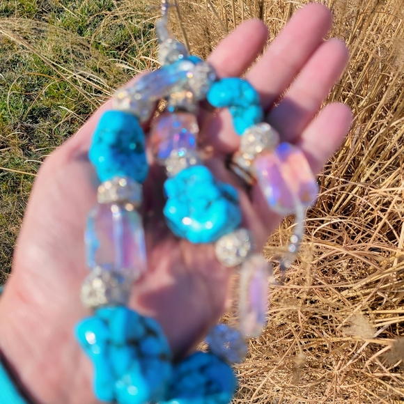 Stunning Beachy Glam Faux Turquoise & Sparkly Bauble Necklace ~ Wow! - Picture 10 of 16